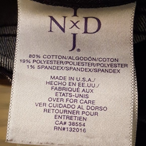 NYDJ Blue Denim Crop Size 8P - Picture 10 of 11